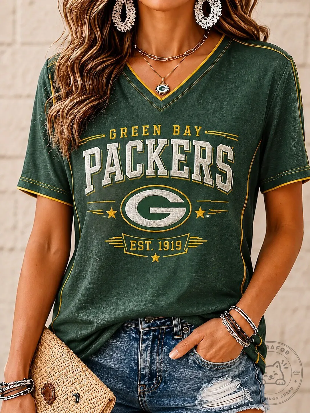 Green Bay Packers Women's Vintage V-Neck Short Sleeve T-Shirt